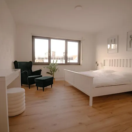 Mit Ladesäule&balkon Kassel