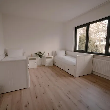 Mit Ladesäule&balkon Apartment *